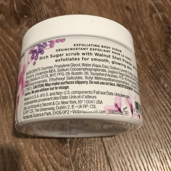Victoria’s Secret Jasmine and Elderberry Exfoliating Body Scrub. New! - Picture 2 of 2